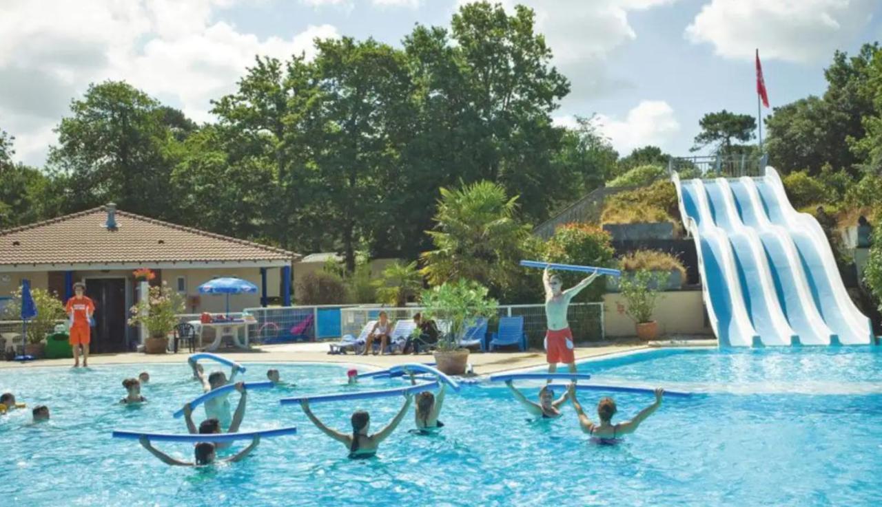 4 Star Village Cozy Chalet Near Beach Saint-Brévin-les-Pins Exteriör bild