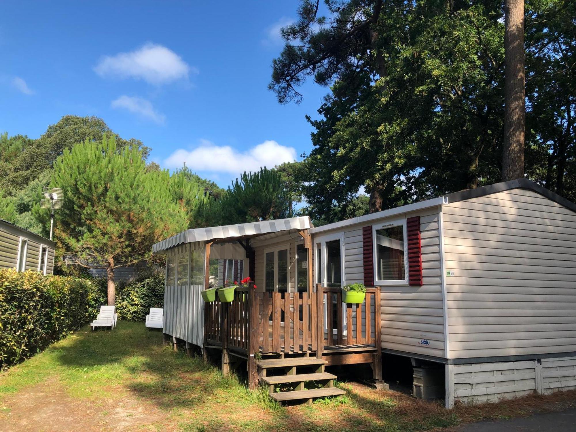 4 Star Village Cozy Chalet Near Beach Saint-Brévin-les-Pins Exteriör bild