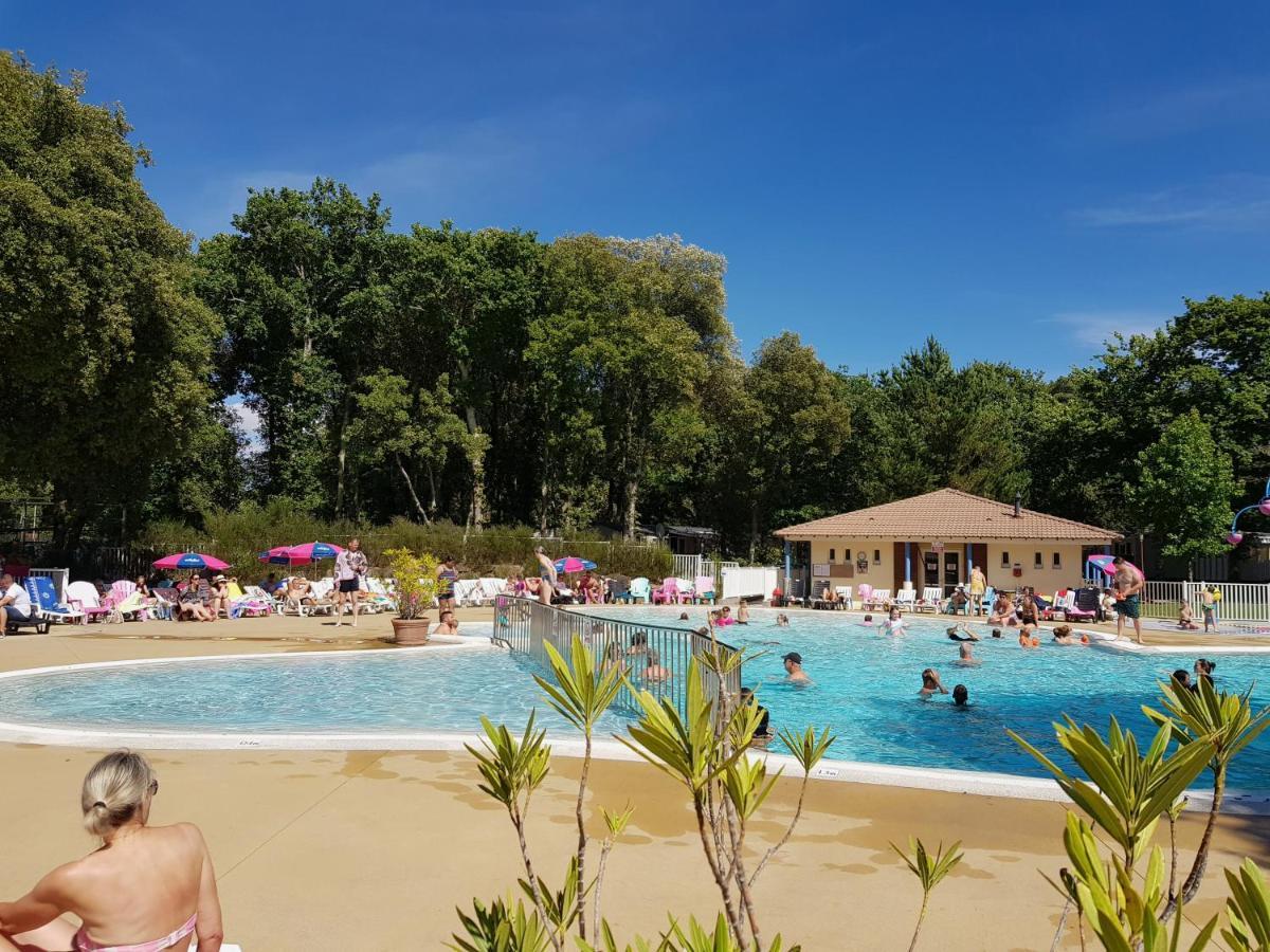 4 Star Village Cozy Chalet Near Beach Saint-Brévin-les-Pins Exteriör bild