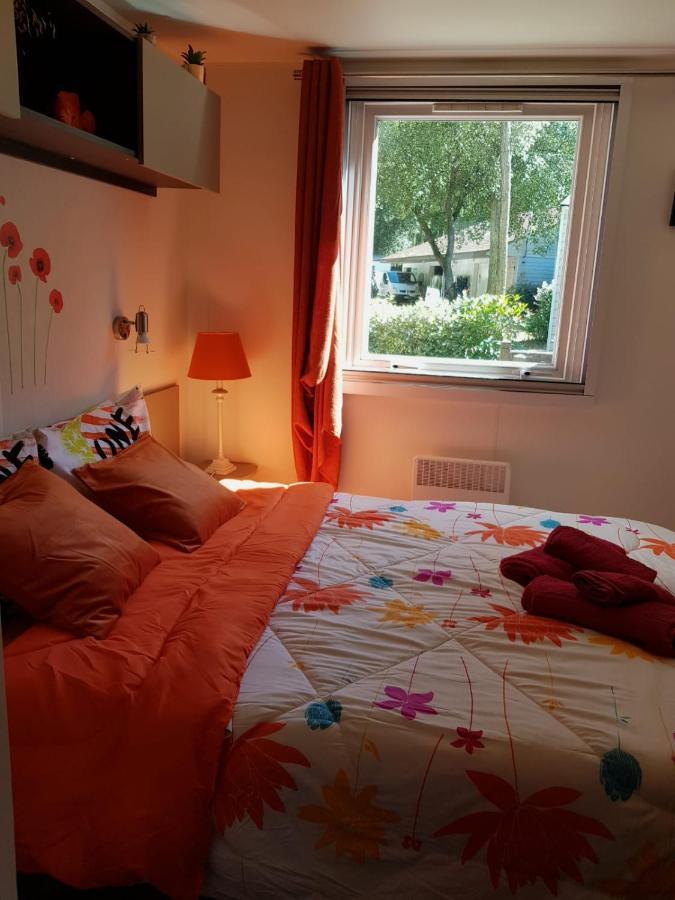 4 Star Village Cozy Chalet Near Beach Saint-Brévin-les-Pins Exteriör bild